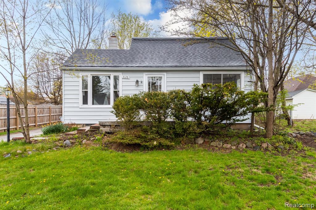 3126 Avalon Road Rochester Hills, MI 48309 - Photo 1 of 38