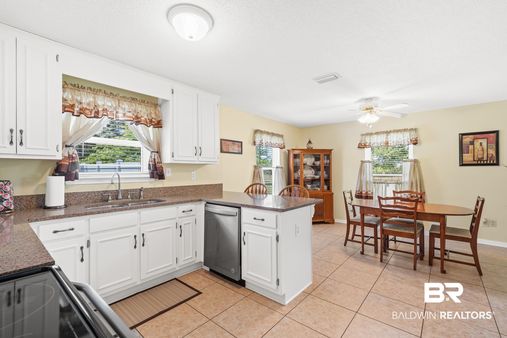 28209 Slapout Road Robertsdale, AL 36567 - Photo 14 of 38