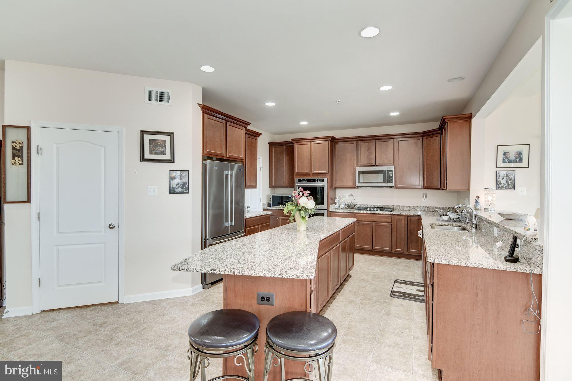 11538 Neon Road Fort Washington, MD 20744 - Photo 11 of 45 Gourmet Kitchen w/Stainless Steel Appliances