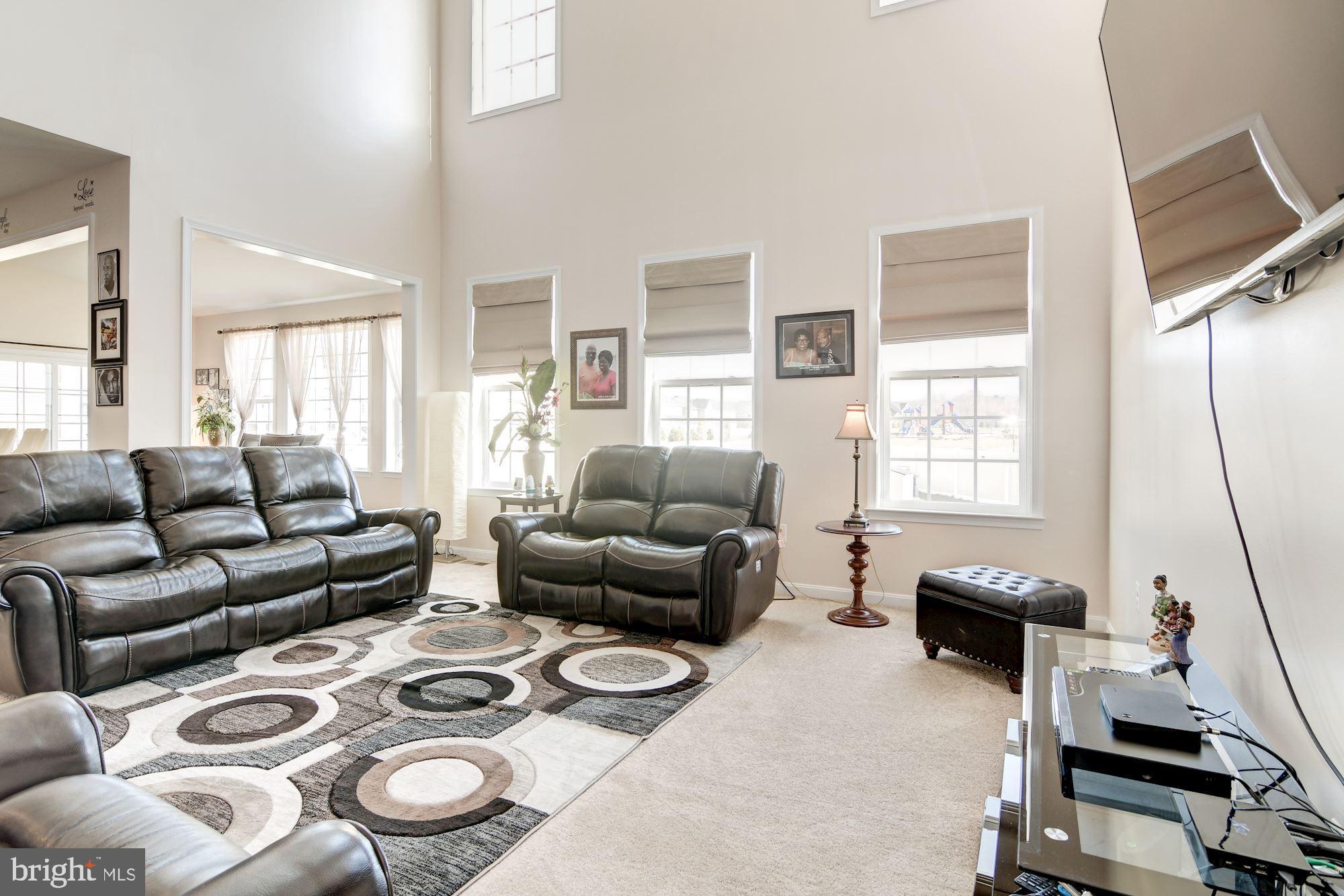 11538 Neon Road Fort Washington, MD 20744 - Photo 15 of 45 2-story Bright & Open Family Room