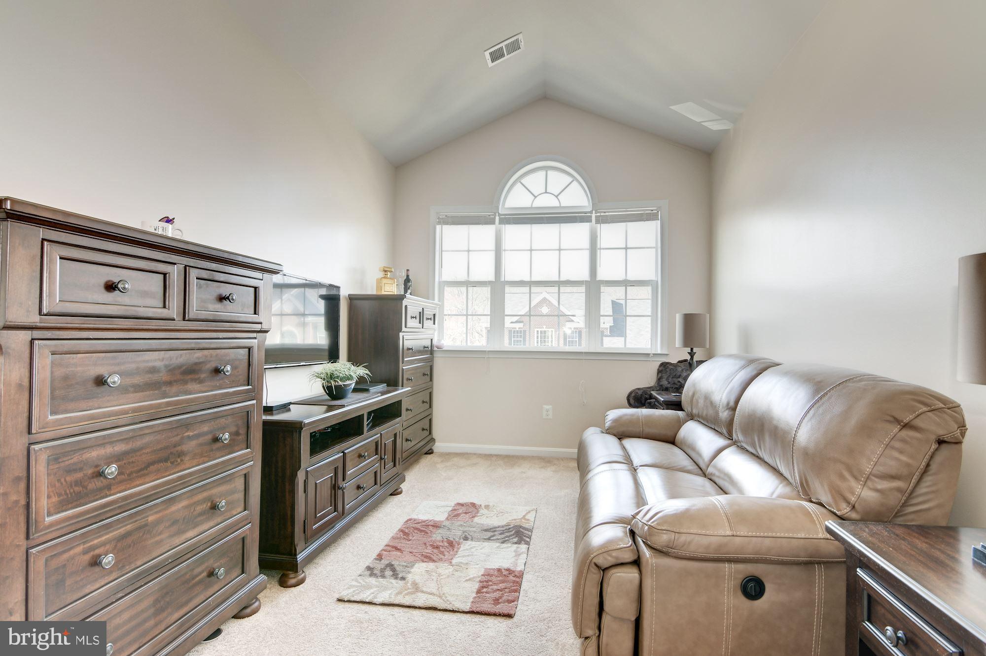 11538 Neon Road Fort Washington, MD 20744 - Photo 20 of 45 Huge Extended Owner Suite w/Cathedral Ceiling