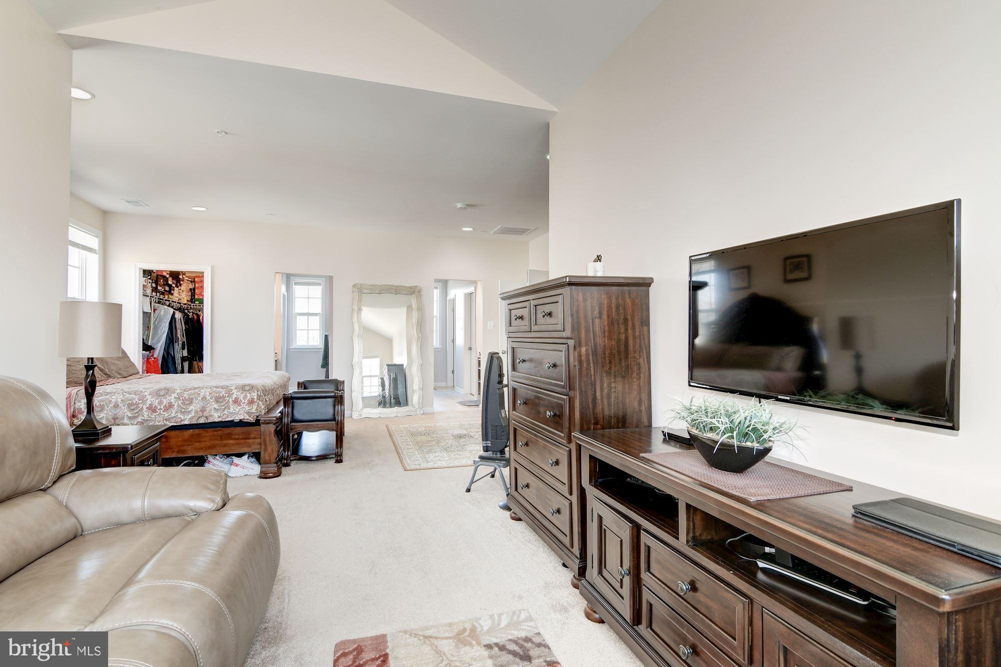 11538 Neon Road Fort Washington, MD 20744 - Photo 21 of 45 View from Huge Sitting Area