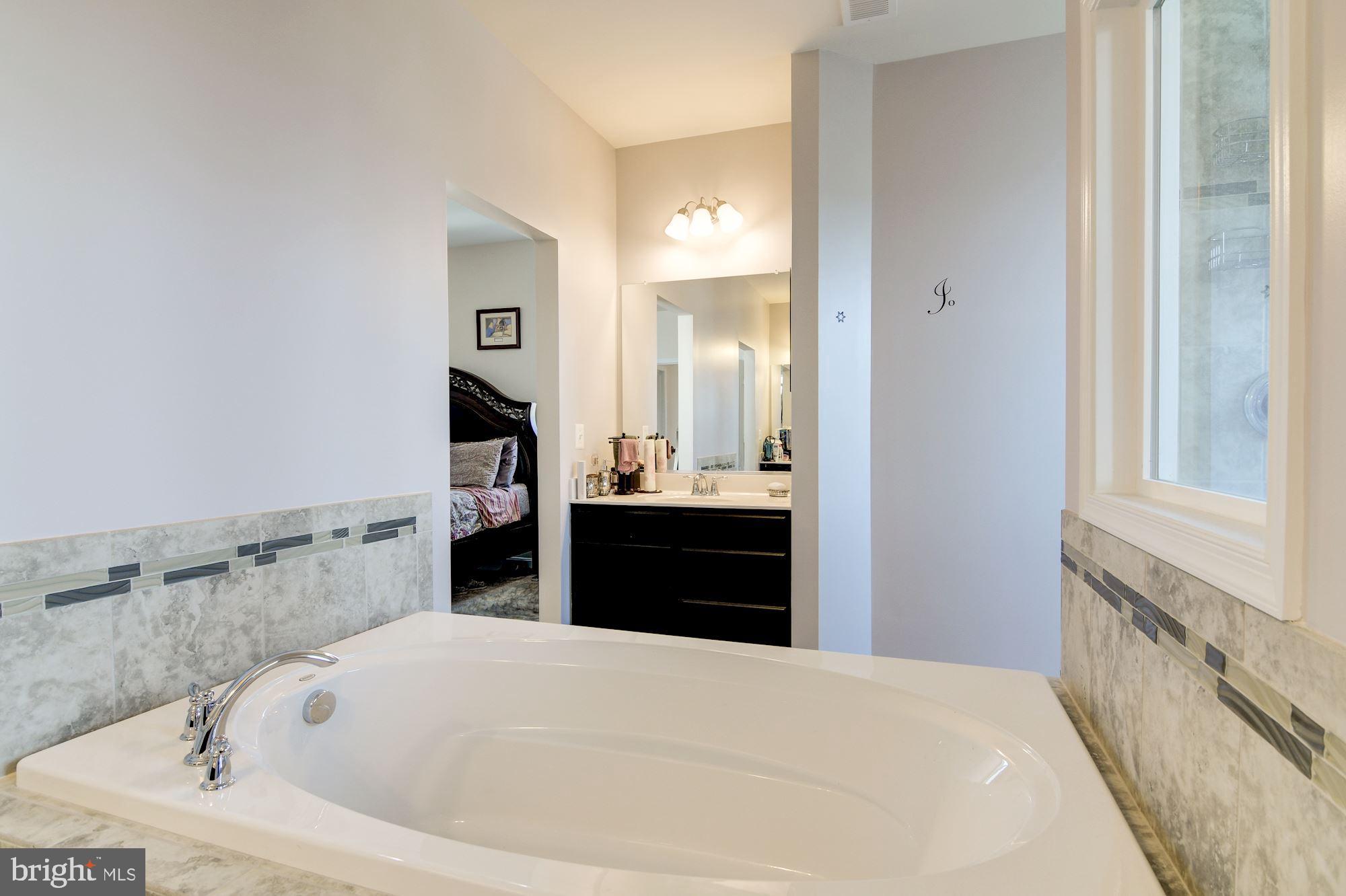 11538 Neon Road Fort Washington, MD 20744 - Photo 24 of 45 Separate His & Hers_Upper Level