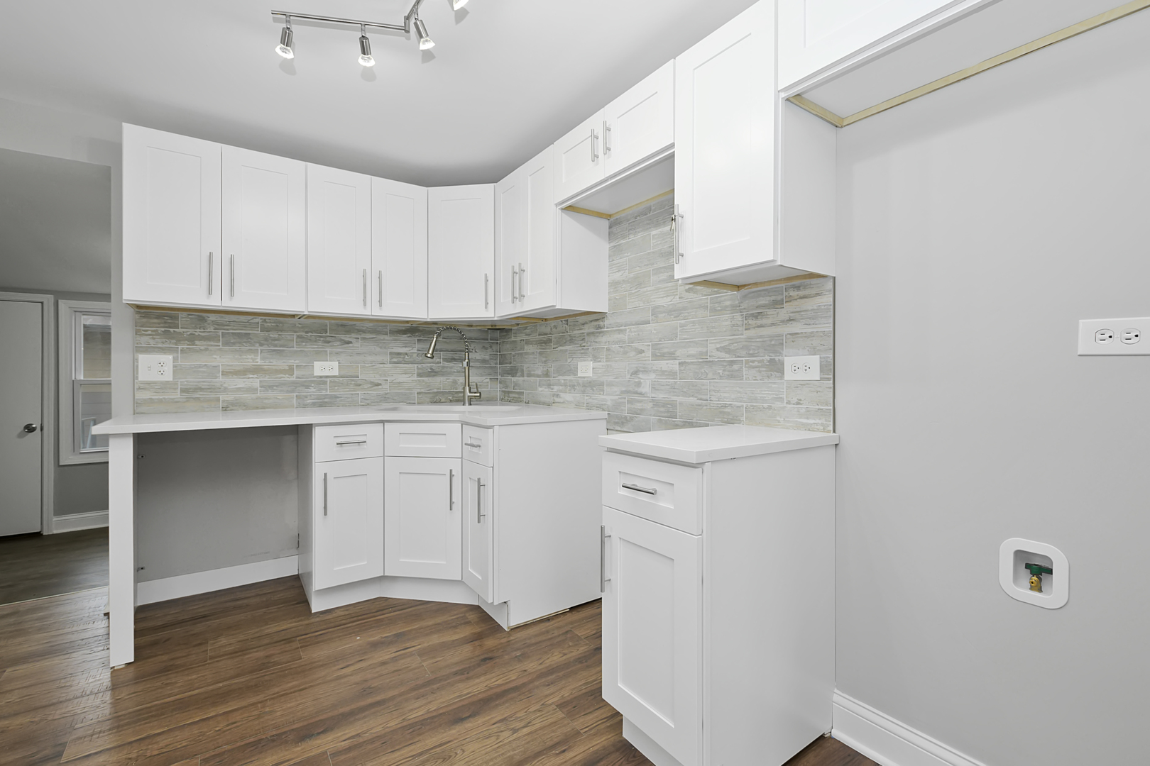 8900 South Pulaski Road Hometown, IL 60456 - Photo 8 of 20 Gallery Image 8