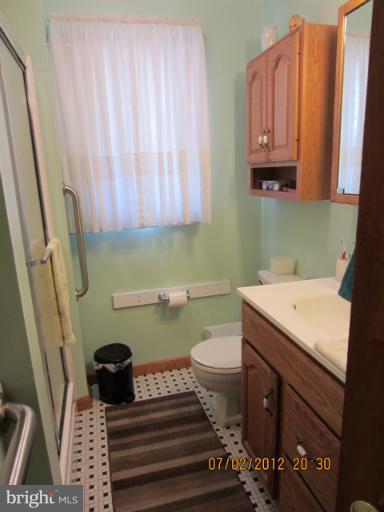 218 Arundel Road Pasadena, MD 21122 - Photo 11 of 15 Bath