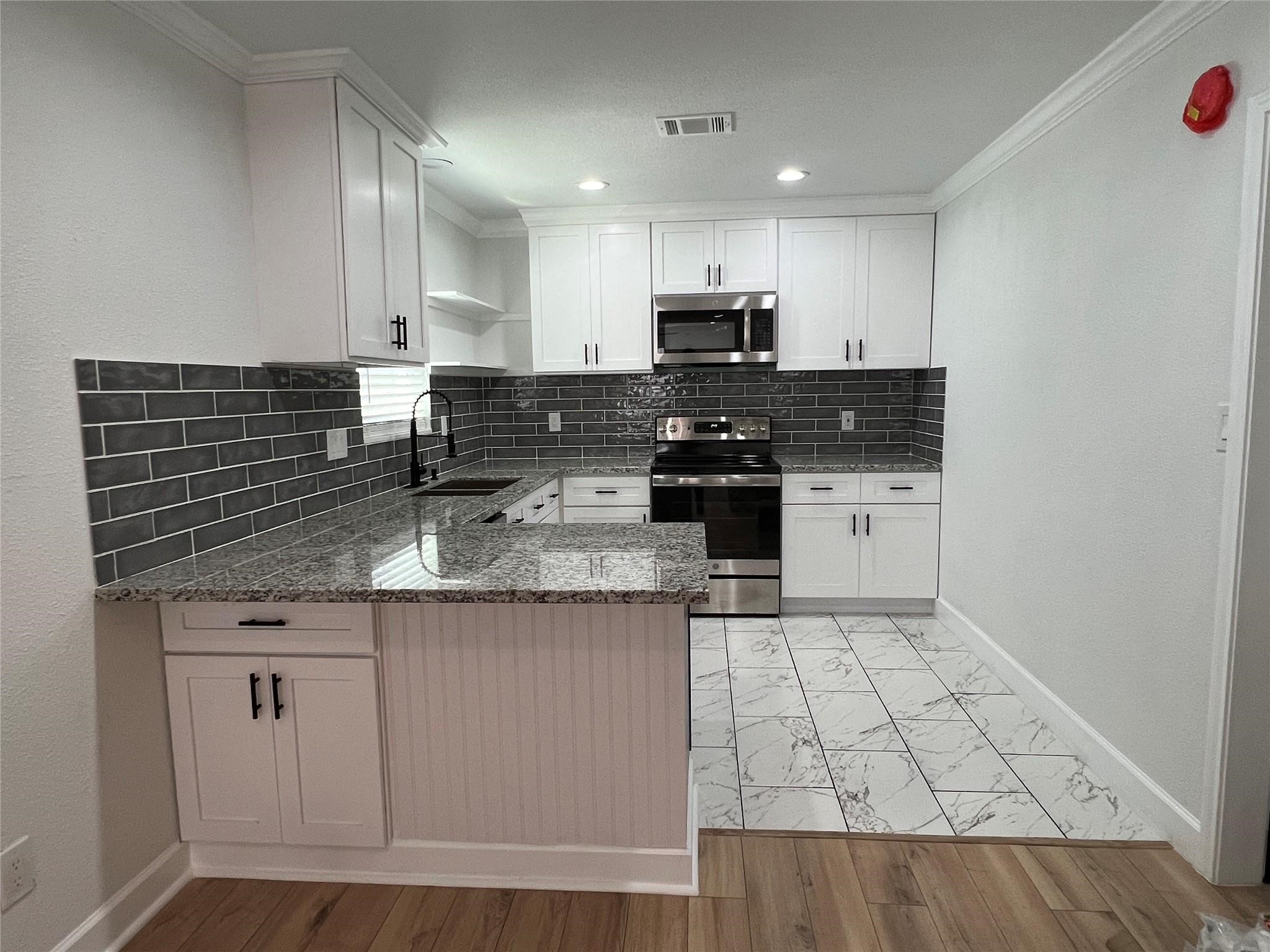 7125 Conley Street Houston, TX 77021 - Photo 4 of 16