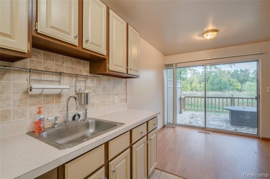28446 Raleigh Crescent Drive Chesterfield, MI 48051 - Photo 13 of 24