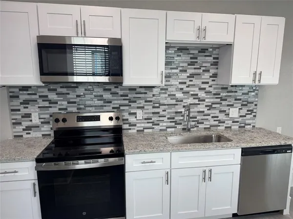 $2,350 | 500 West Water, Milford, TX 76670