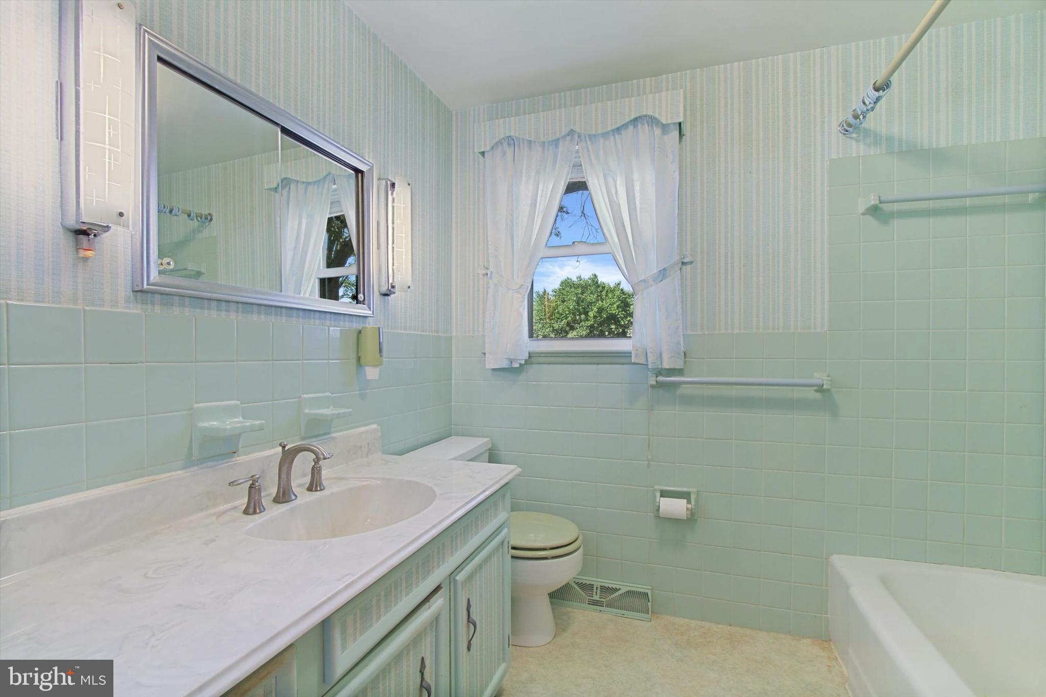 440 Maywood Road York, PA 17402 - Photo 19 of 31 Gallery Image 19