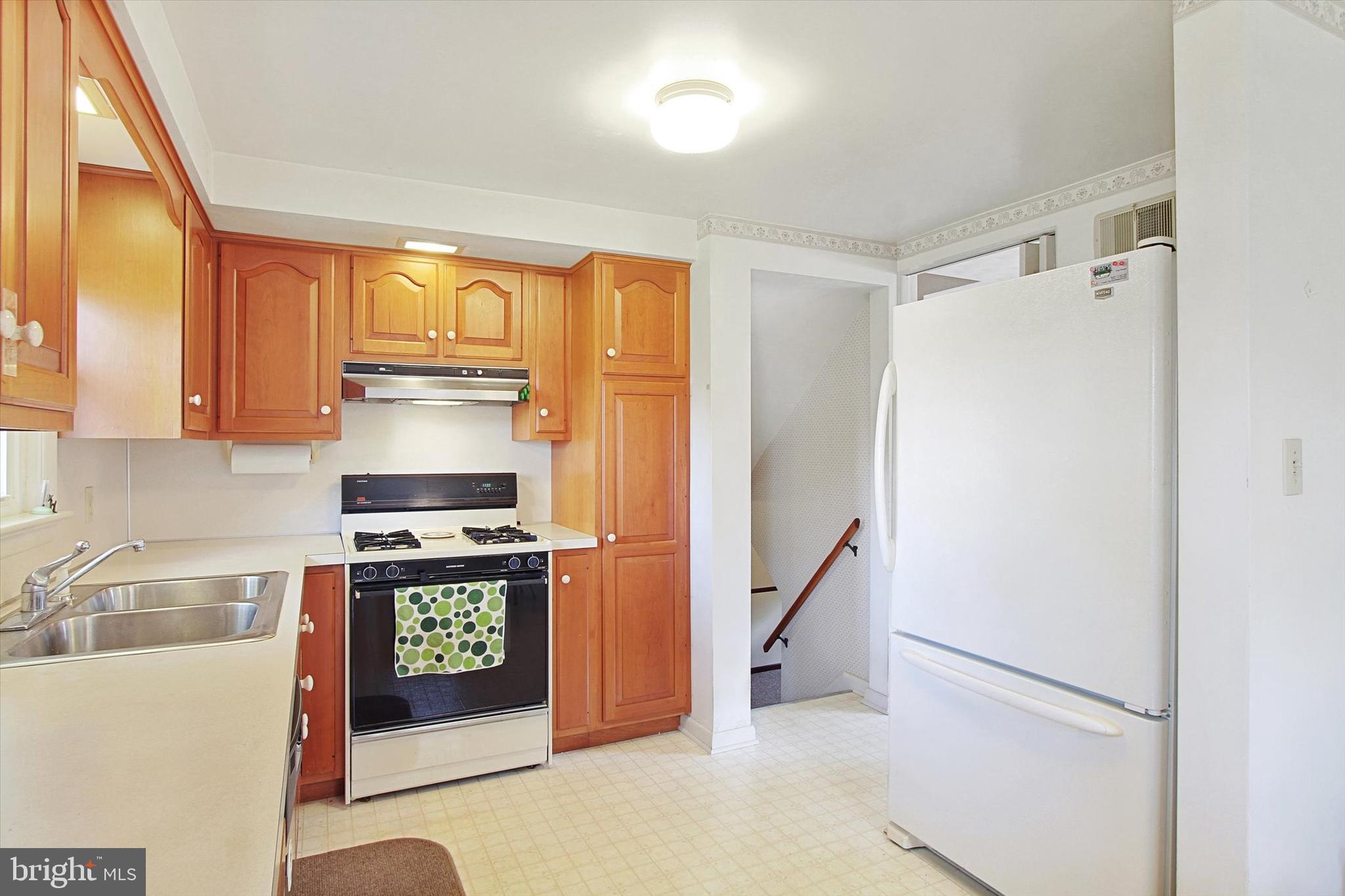 440 Maywood Road York, PA 17402 - Photo 6 of 31 Gallery Image 6