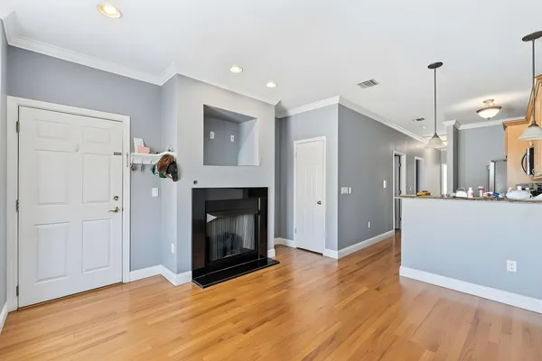 $4,300 | 437 2nd Street, Unit 2, Jersey City, NJ 07302