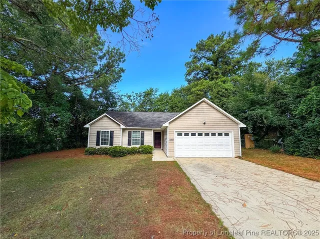 $1,400 | 1910 Poplar Drive, Fayetteville, NC 28304
