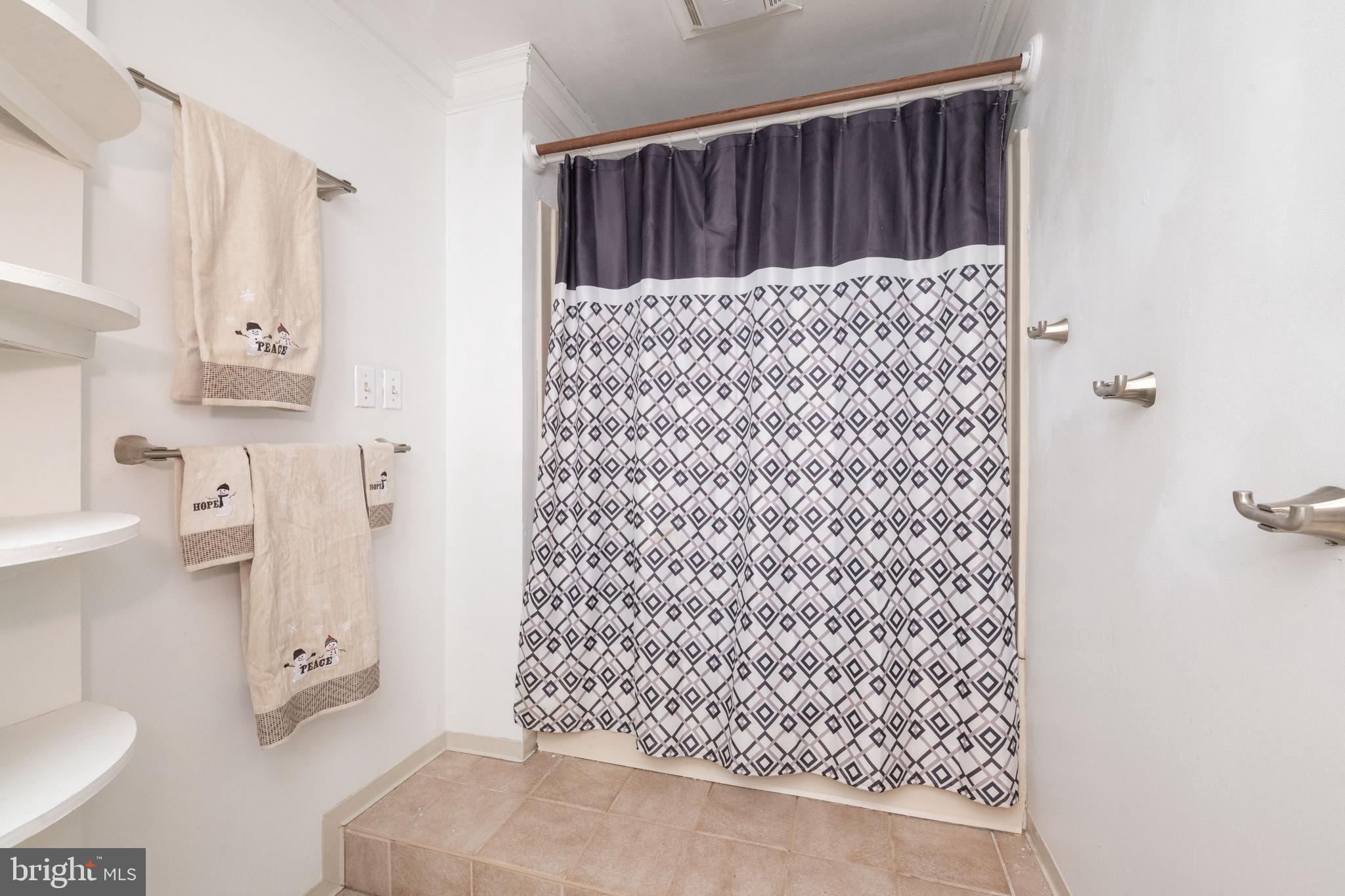 2313 Jerrys Road Street, MD 21154 - Photo 20 of 32 Upper level full bath