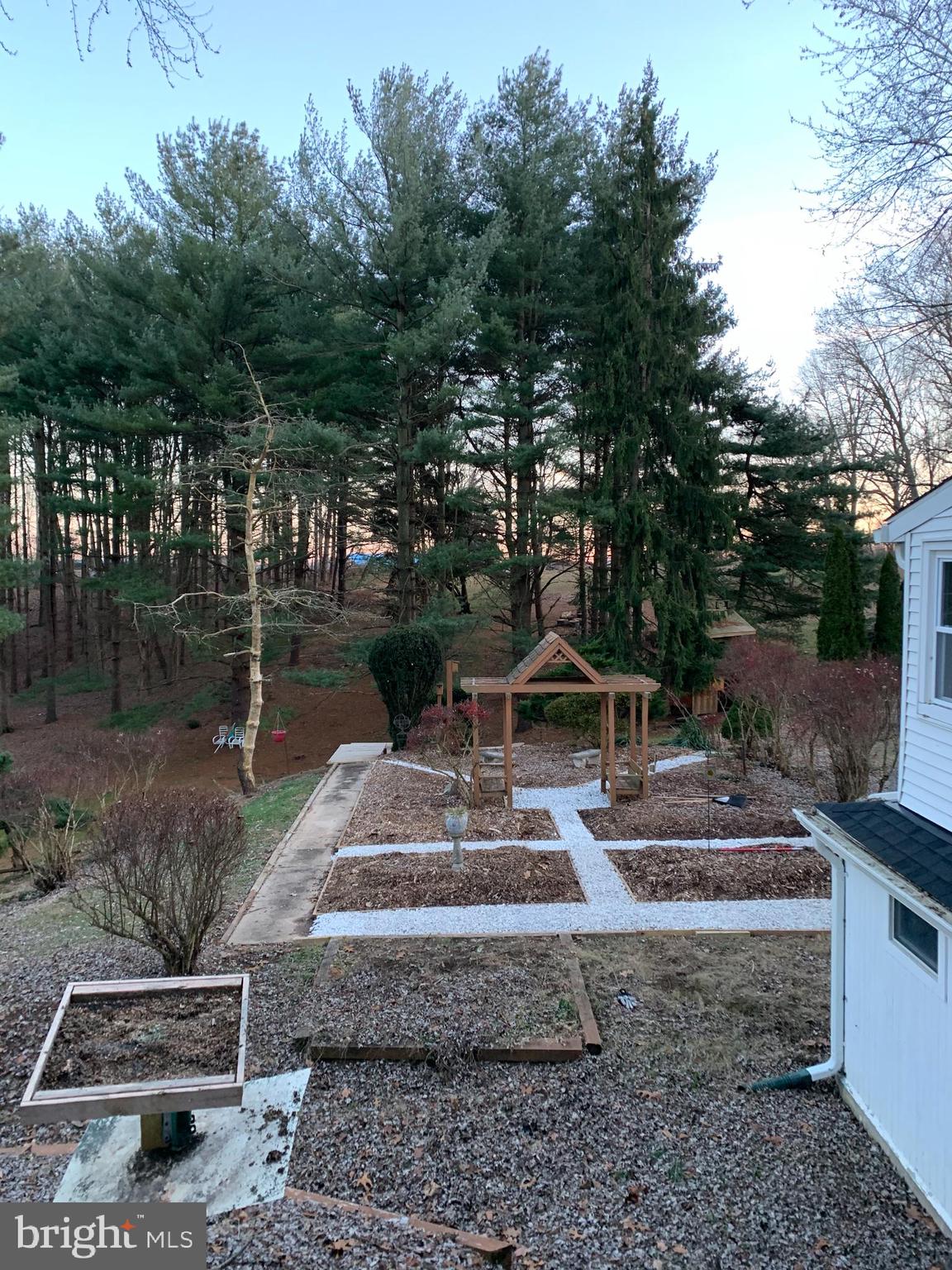 2313 Jerrys Road Street, MD 21154 - Photo 28 of 32 Beautiful garden!