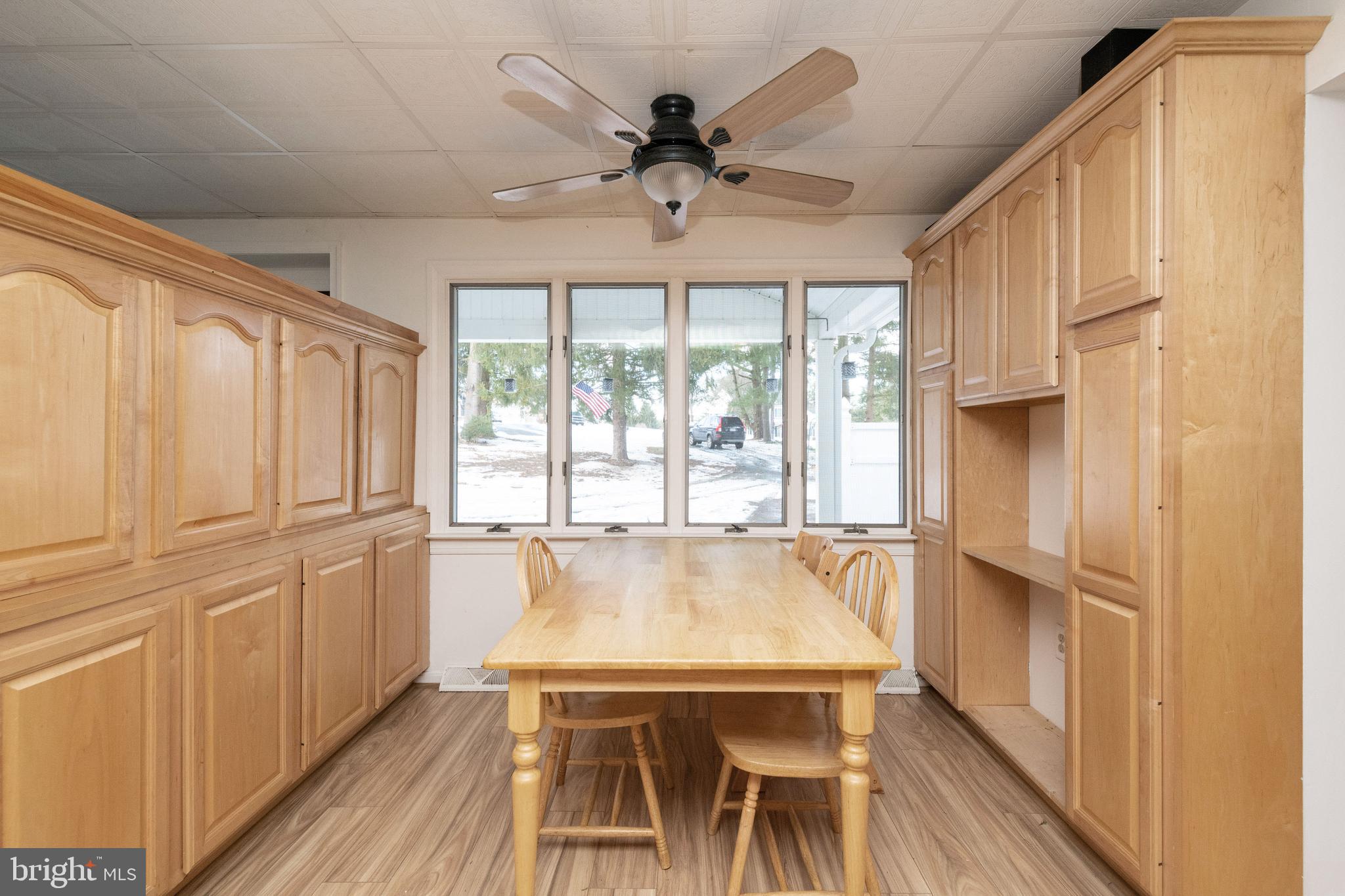 2313 Jerrys Road Street, MD 21154 - Photo 7 of 32 Eat in kitchen