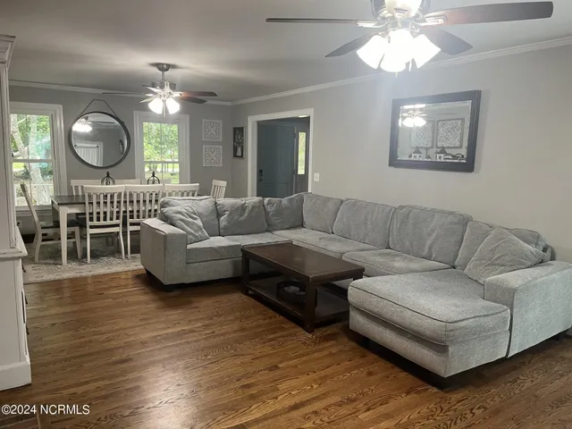 $830,000 | 444 Creekview Drive East, Hampstead, NC 28443