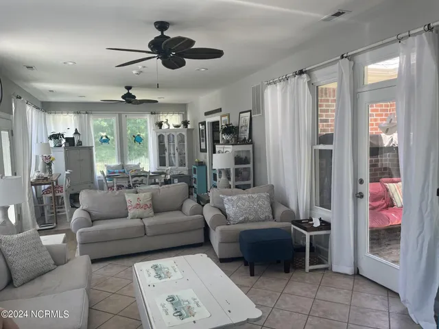 $830,000 | 444 Creekview Drive East, Hampstead, NC 28443