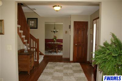 918 South Noyer Road Fort Wayne, IN 46814 - Photo 2 of 20