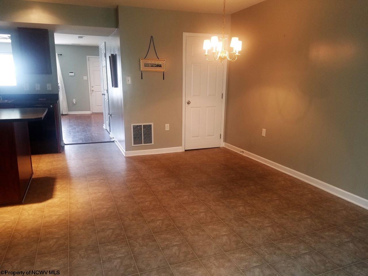 118 Hawks Road Morgantown, WV 26508 - Photo 6 of 11 Gallery Image 6