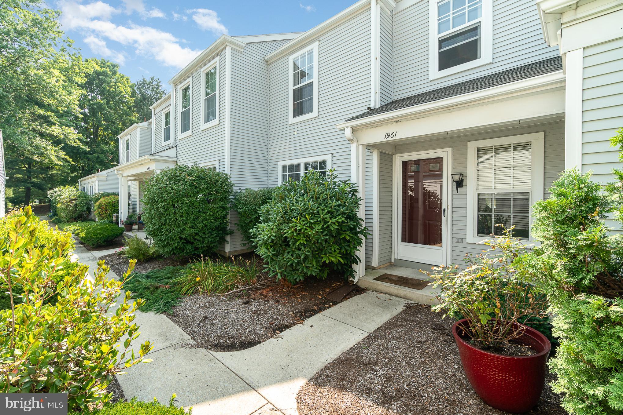 1961 Wexford Road Palmyra, PA 17078 - Photo 1 of 24 Gallery Image 1