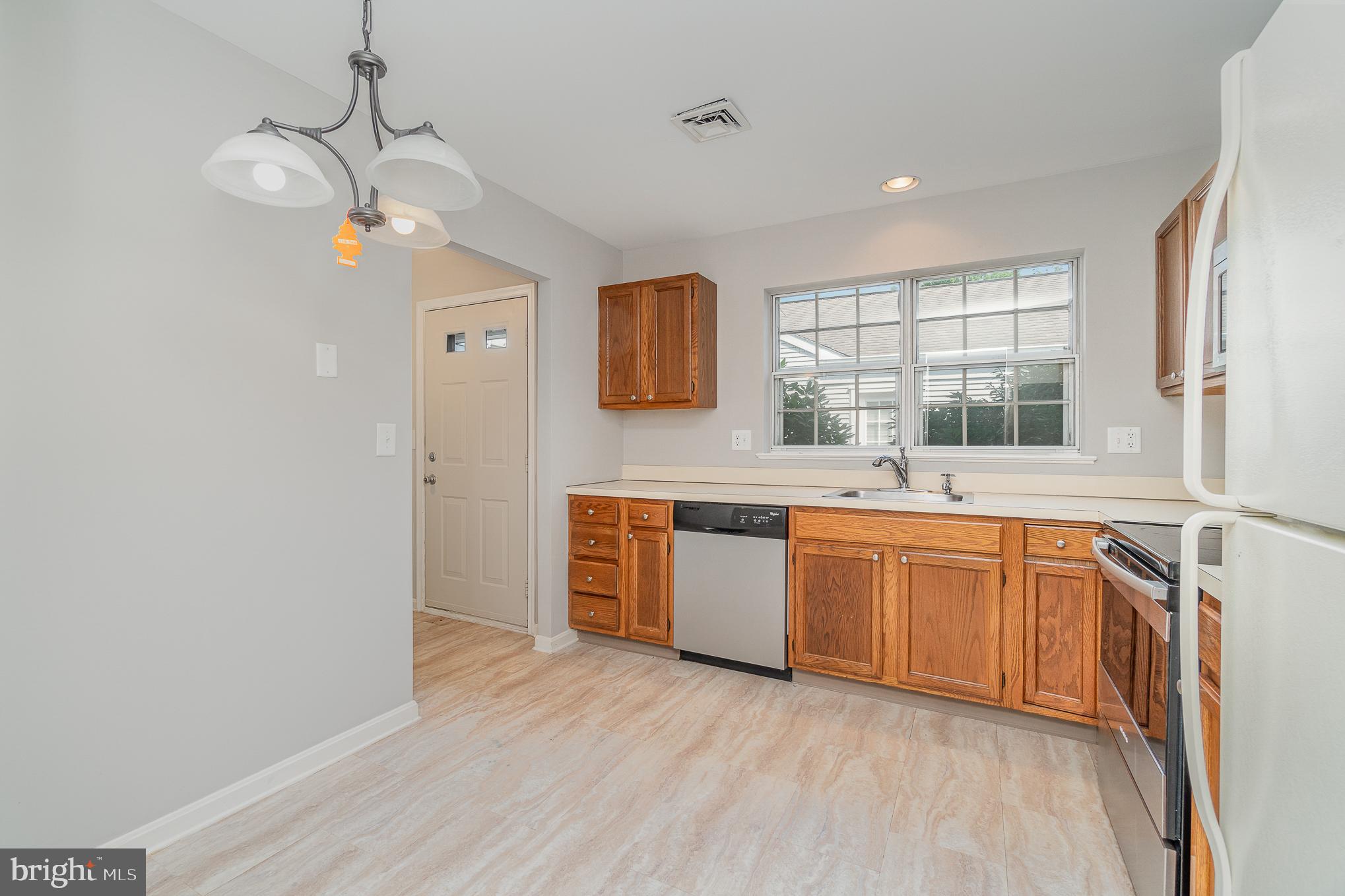 1961 Wexford Road Palmyra, PA 17078 - Photo 7 of 24 Gallery Image 7