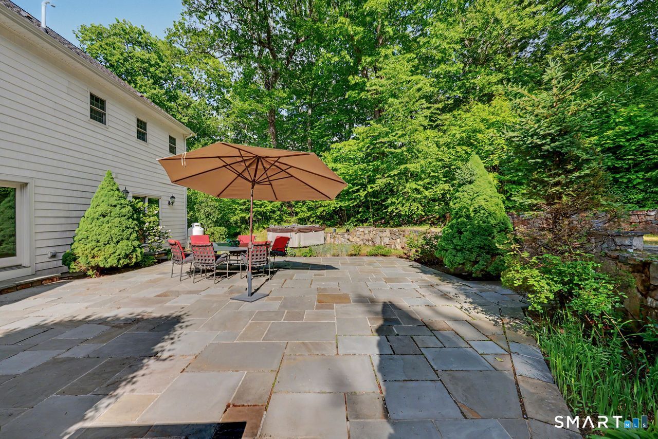 28 Goodridge Road Redding, CT 06896 - Photo 32 of 40