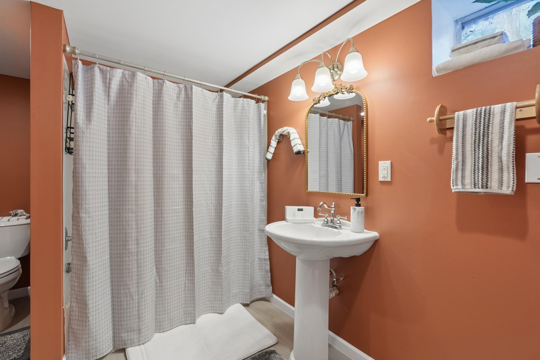 2174 County Rd F East White Bear Lake, MN 55110 - Photo 15 of 25