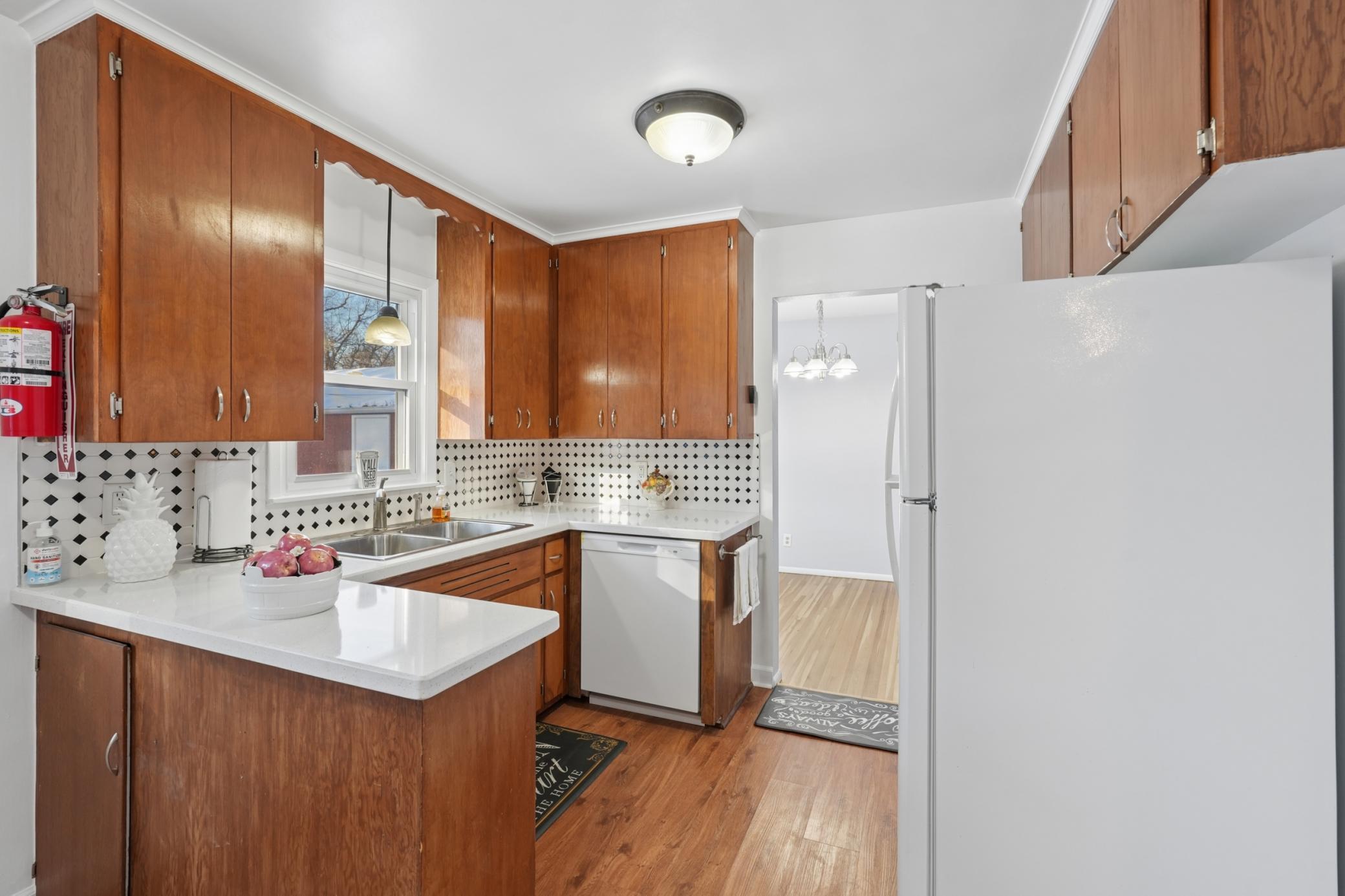 2174 County Rd F East White Bear Lake, MN 55110 - Photo 10 of 25