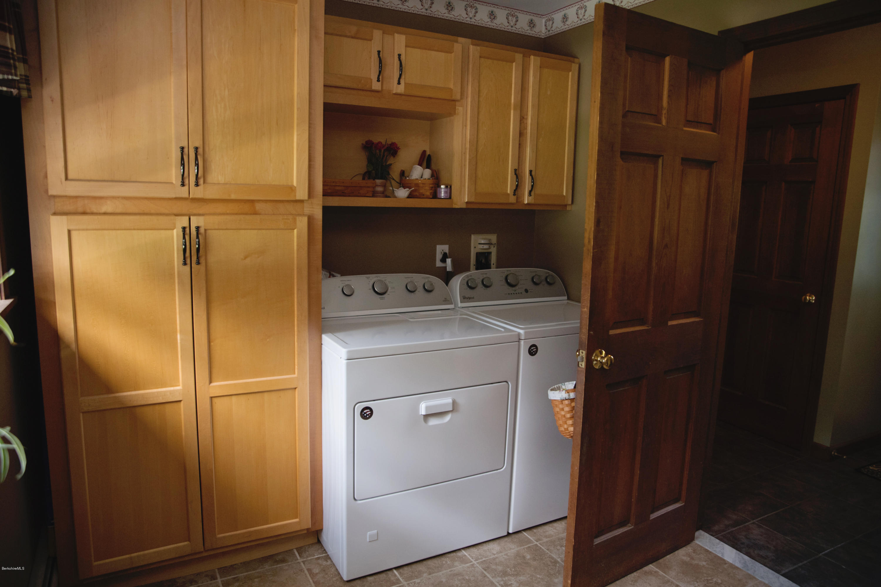 225 Mandalay Road Lee, MA 01238 - Photo 32 of 82 225 mandalay laundry 2