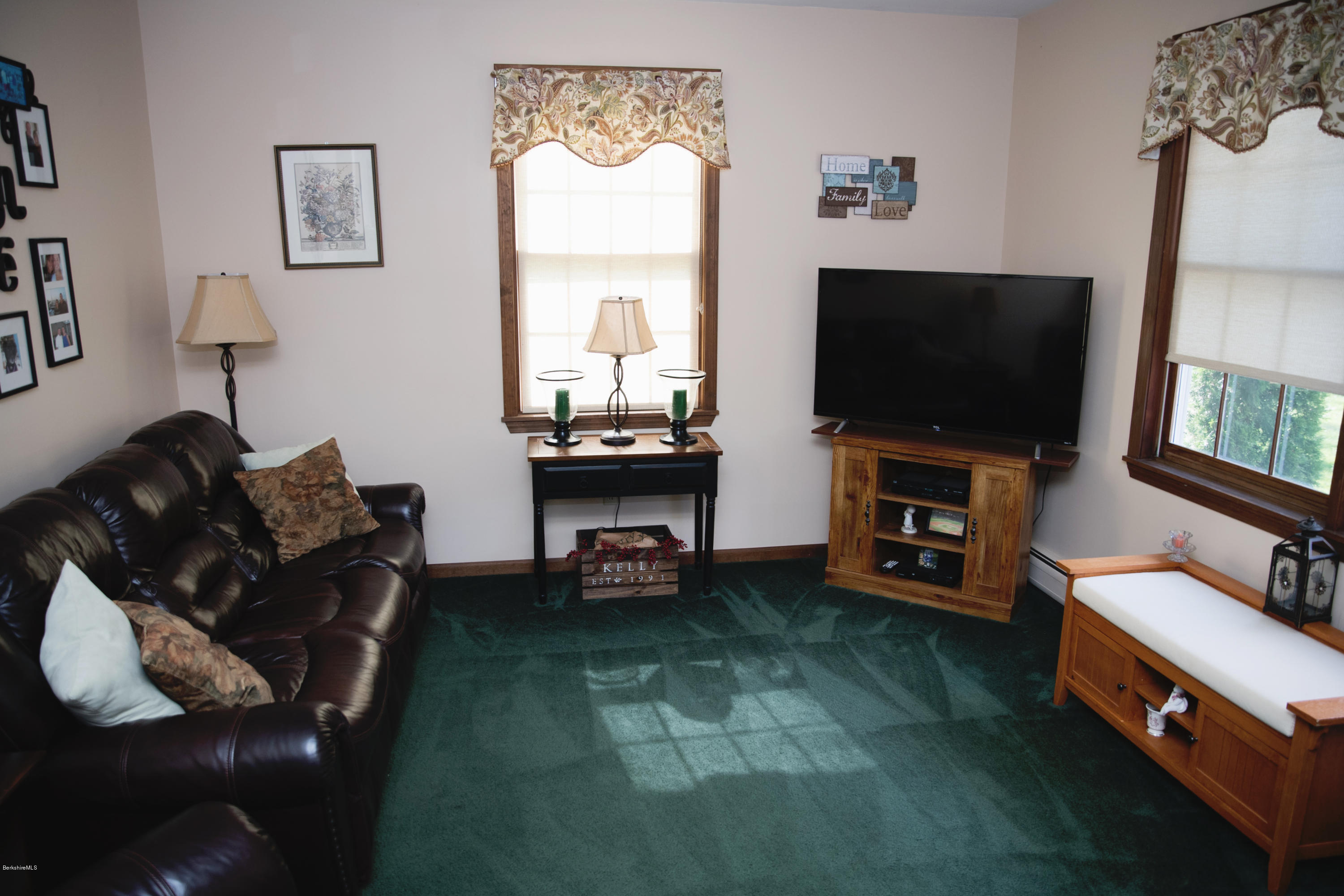 225 Mandalay Road Lee, MA 01238 - Photo 53 of 82 225 mandalay sunk in living room 1