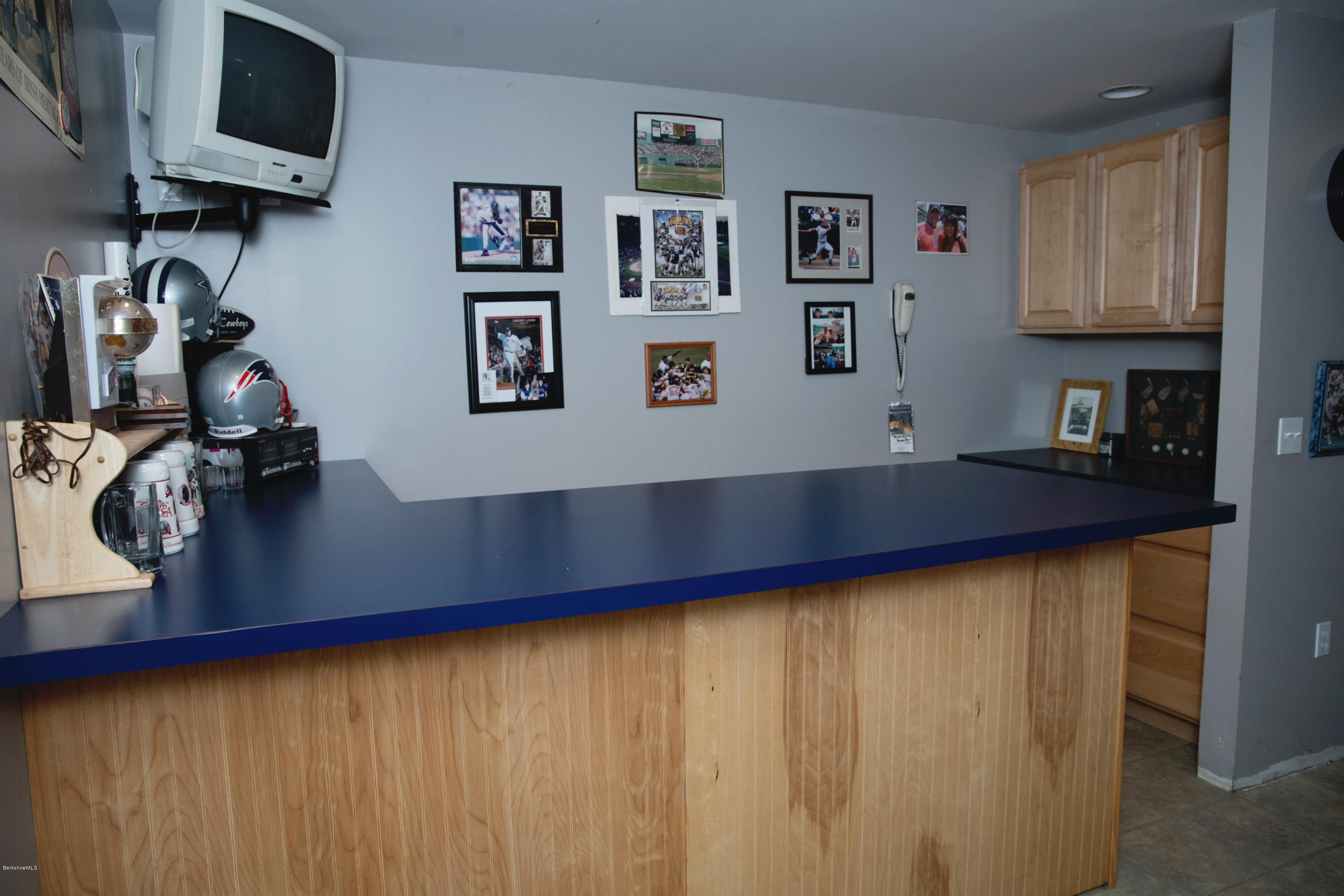 225 Mandalay Road Lee, MA 01238 - Photo 79 of 82 225 mandalay bar entertainment room lowe