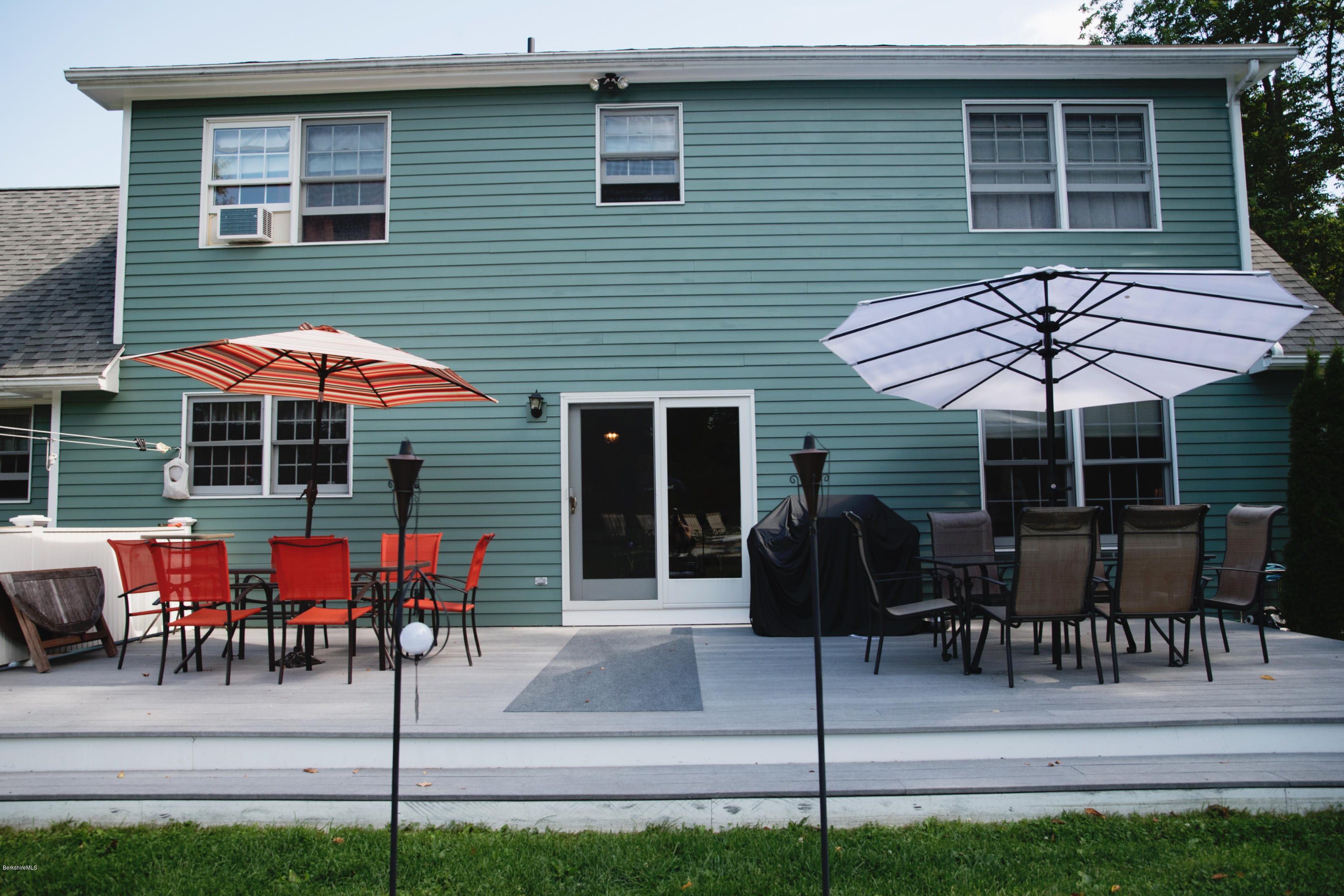 225 Mandalay Road Lee, MA 01238 - Photo 10 of 82 225 mandalay deck photo 3