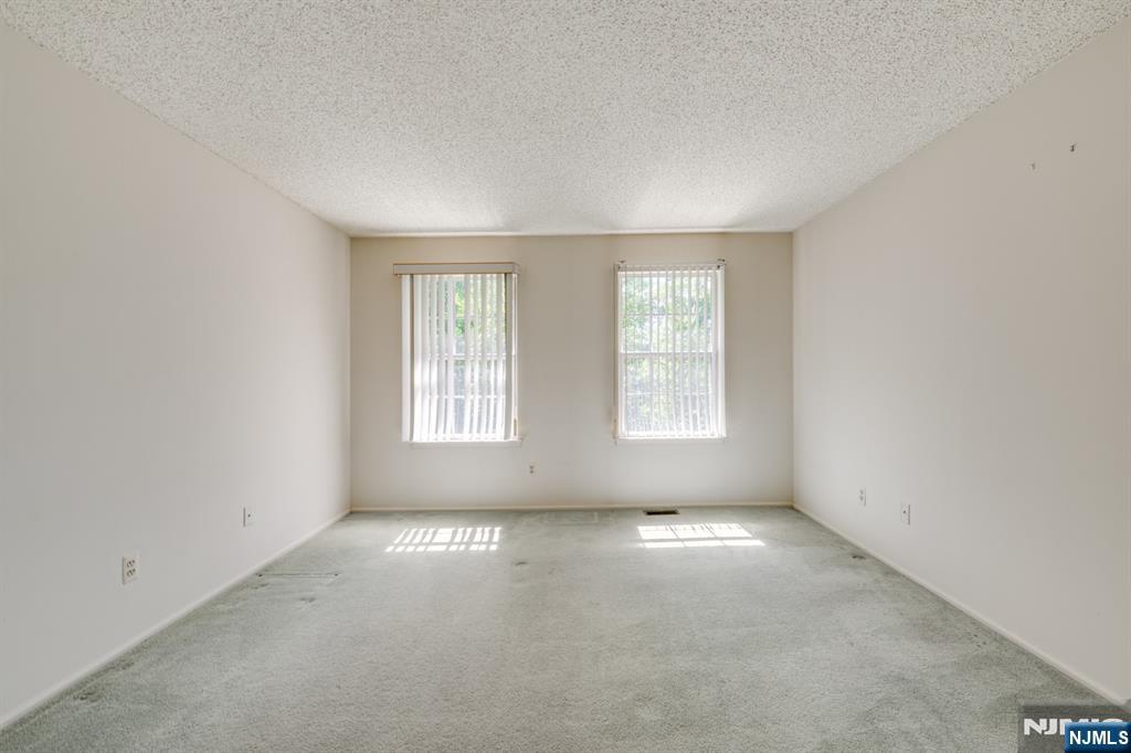 511 Quince Court Mahwah, NJ 07430 - Photo 23 of 29