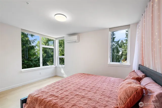 $824,900 | 4011 Corliss Avenue North, Unit 3, Seattle, WA 98103