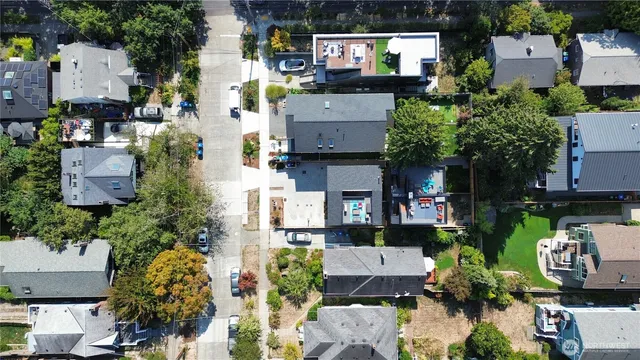 $824,900 | 4011 Corliss Avenue North, Unit 3, Seattle, WA 98103