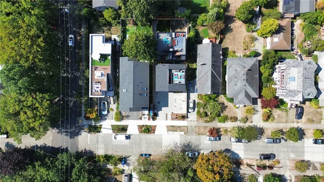 $824,900 | 4011 Corliss Avenue North, Unit 3, Seattle, WA 98103