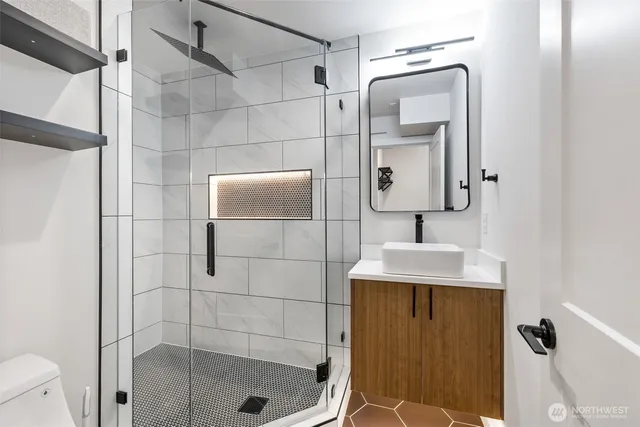 $824,900 | 4011 Corliss Avenue North, Unit 3, Seattle, WA 98103