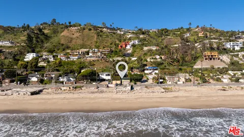 $4,350,000 | 21546 Pacific Coast Highway, Malibu, CA 90265
