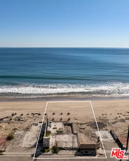 $4,350,000 | 21546 Pacific Coast Highway, Malibu, CA 90265