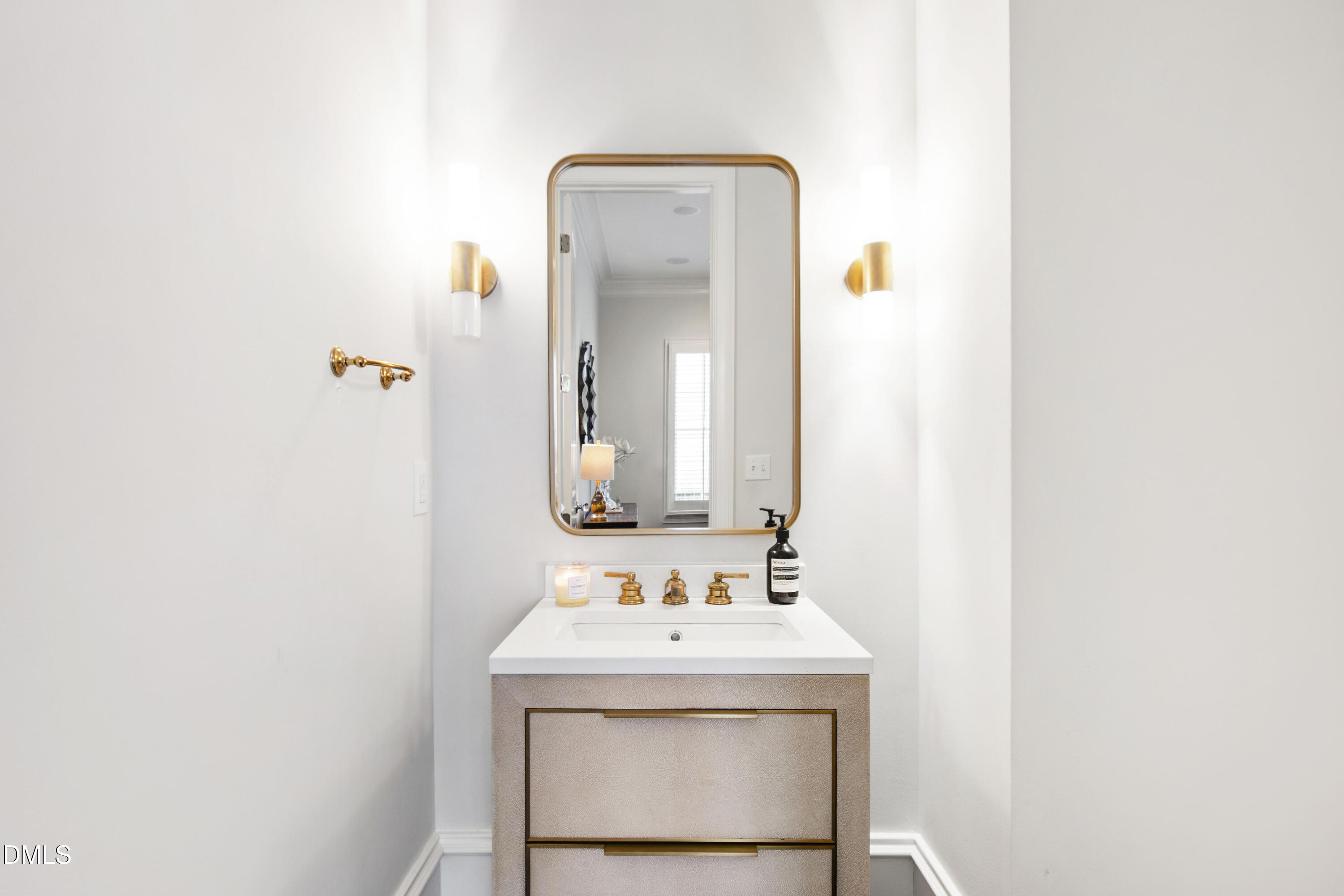 2615 Davis Street Raleigh, NC 27608 - Photo 32 of 67 Hall Bathroom