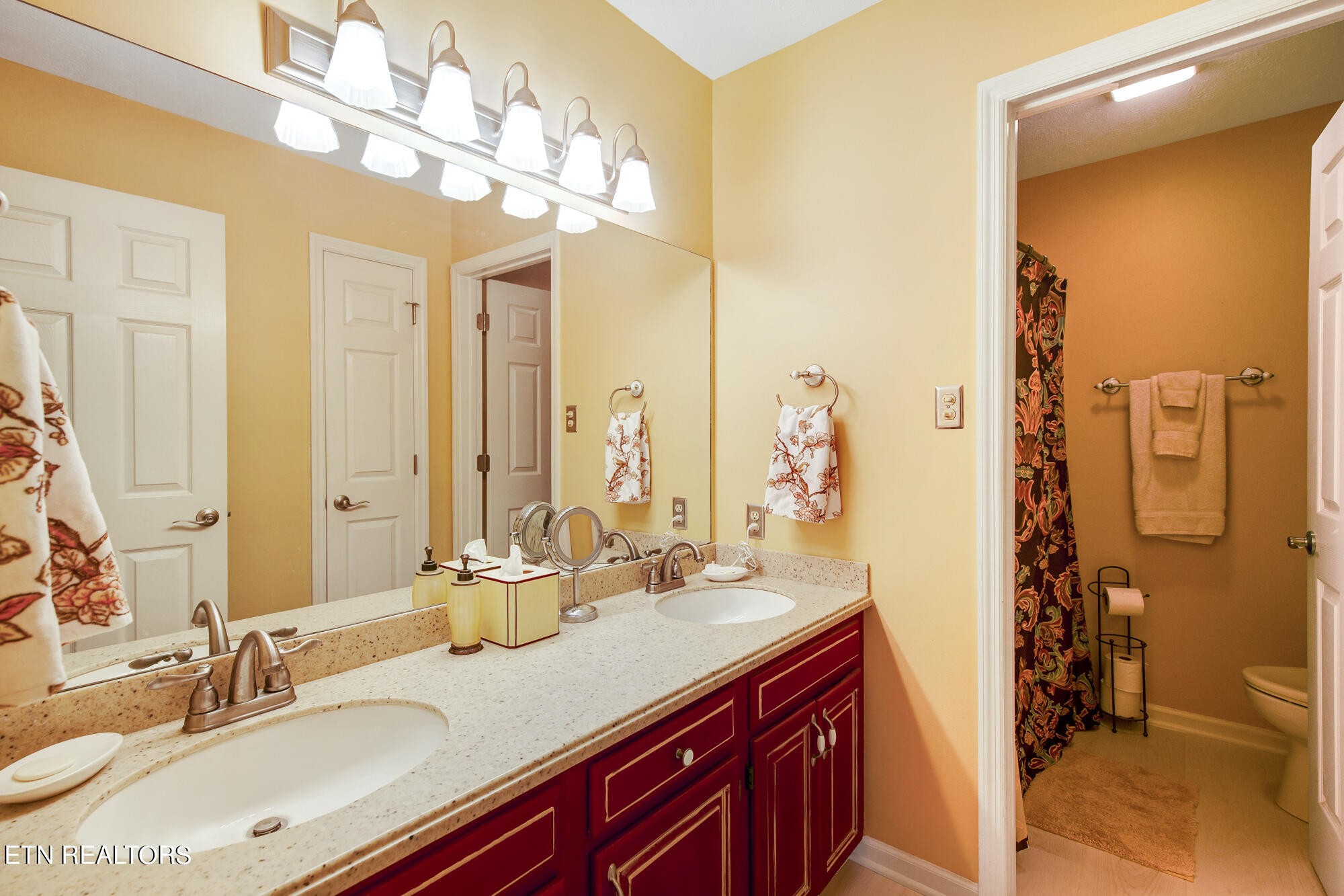 1213 Rain Tree Road Knoxville, TN 37923 - Photo 18 of 38 Gallery Image 18