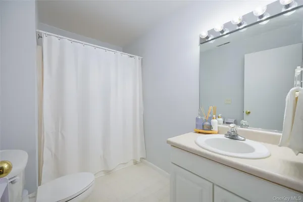 $325,000 | 237 Panorama Boulevard, Poughkeepsie, NY 12603