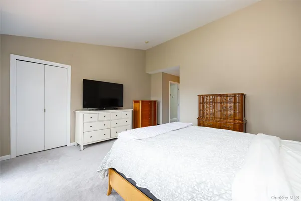 $325,000 | 237 Panorama Boulevard, Poughkeepsie, NY 12603