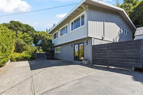 $2,995,000 | 5025 Paradise Drive, Tiburon, CA 94920