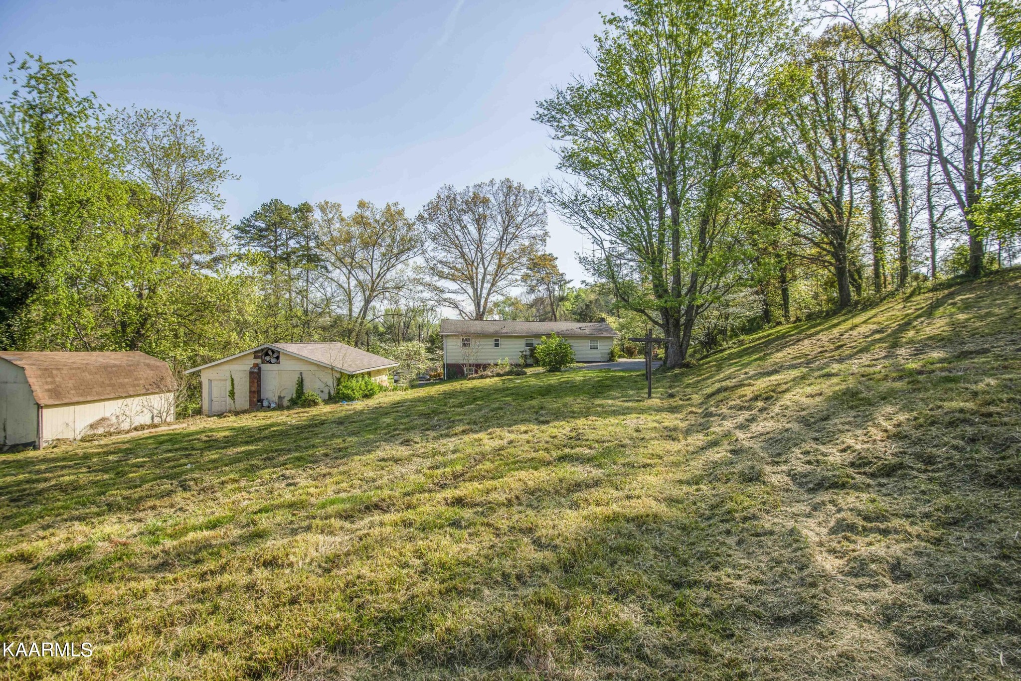 2901 Shipe Road Mascot, TN 37806 - Photo 5 of 42 Gallery Image 5