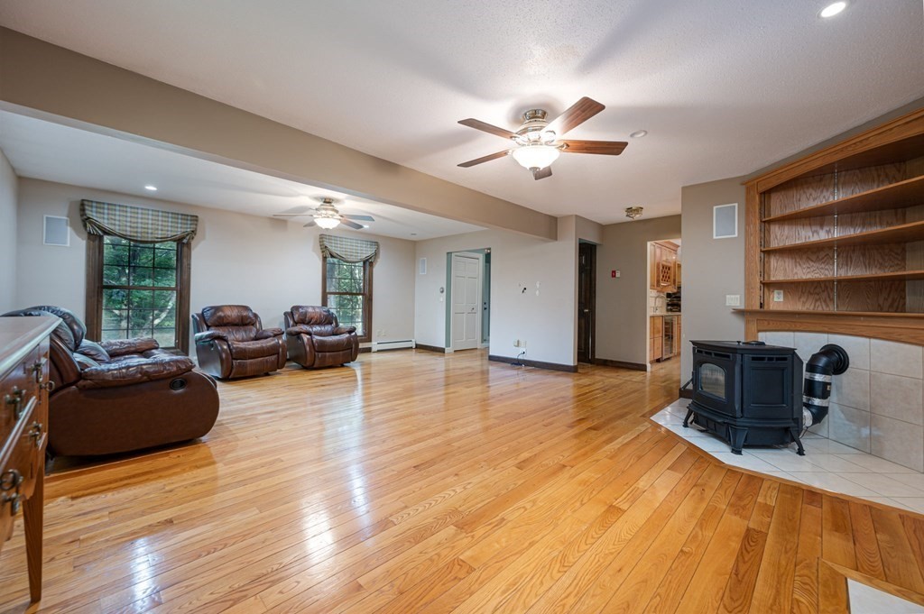 10 Secret Lake Road Phillipston, MA 01331 - Photo 11 of 42