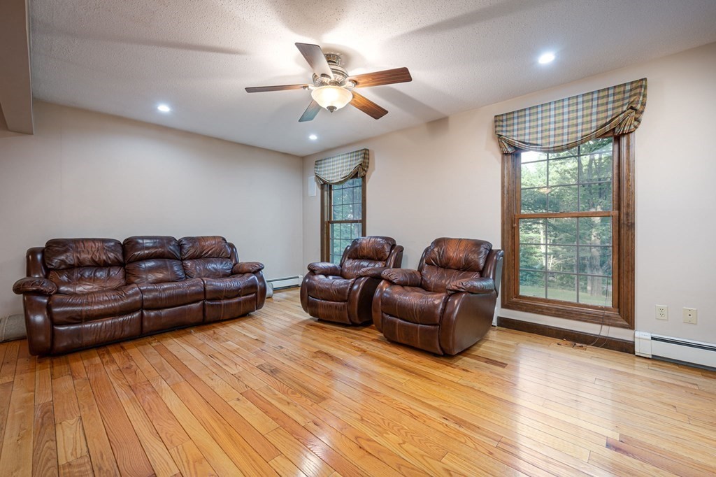 10 Secret Lake Road Phillipston, MA 01331 - Photo 12 of 42