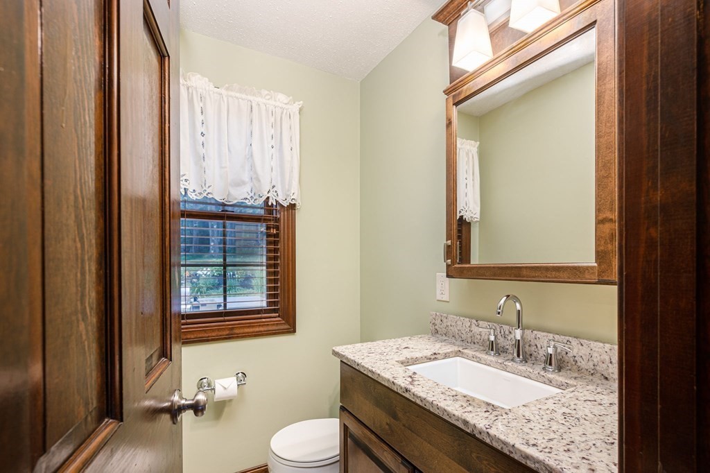 10 Secret Lake Road Phillipston, MA 01331 - Photo 10 of 42