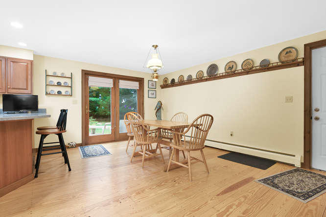 5 Burnham Road Scarborough, ME 04074 - Photo 12 of 29 5 Burnham Rd Scarborough ME-small-012-00