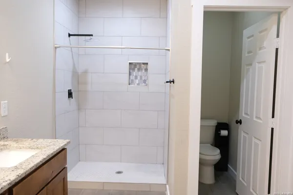 $299,900 | 178 Shadow Valley Drive, San Antonio, TX 78227